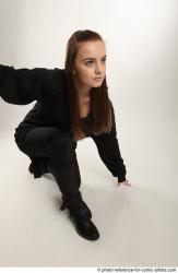 ANGELIA KNEELING POSE SITH